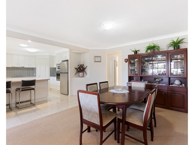 15 Scampi Place, Redland Bay QLD 4165