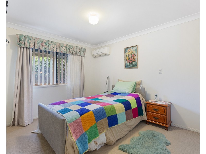 15 Scampi Place, Redland Bay QLD 4165