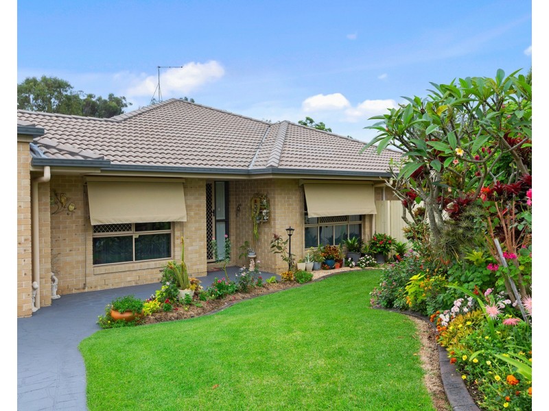 15 Scampi Place, Redland Bay QLD 4165