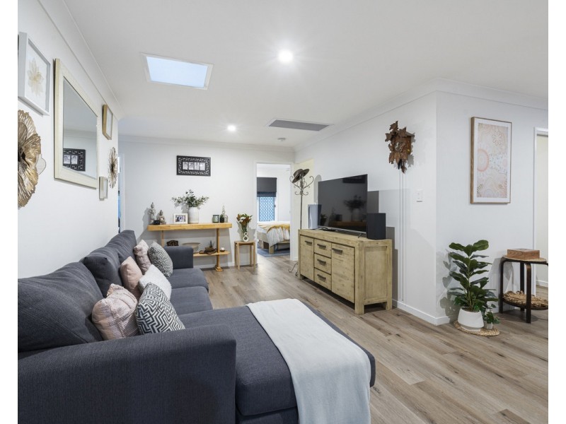 37 Cumberland Drive, Alexandra Hills QLD 4161