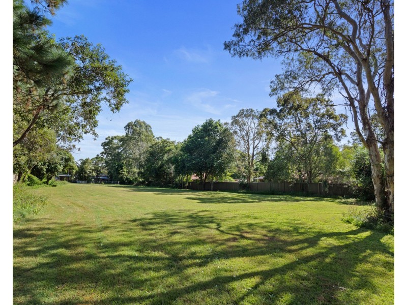 1128 New Cleveland Road, Gumdale QLD 4154