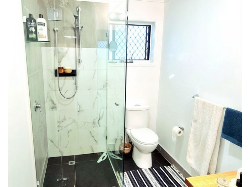 11 Enjay Street, Victoria Point QLD 4165