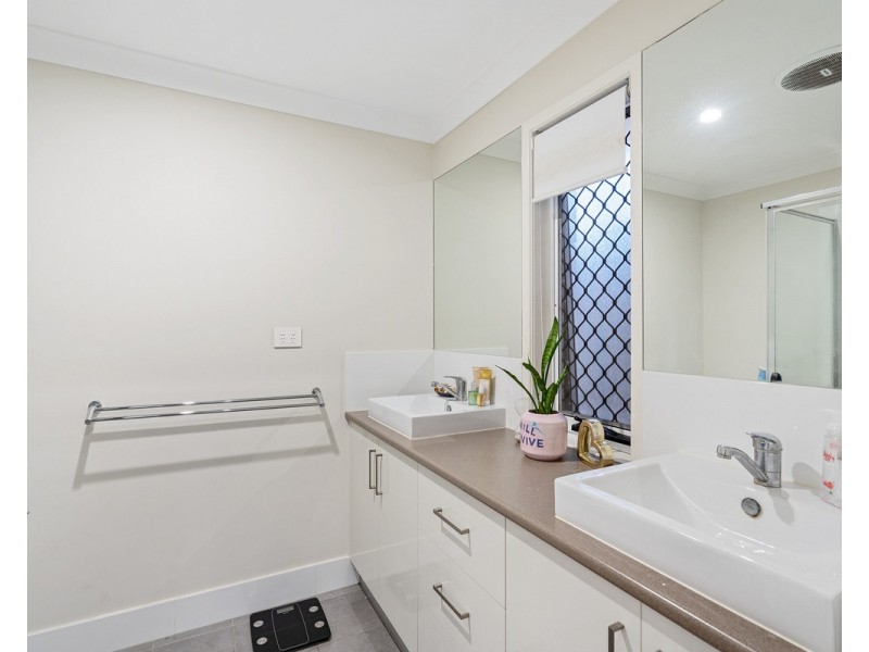 13 Coralina Crescent, Logan Reserve QLD 4133