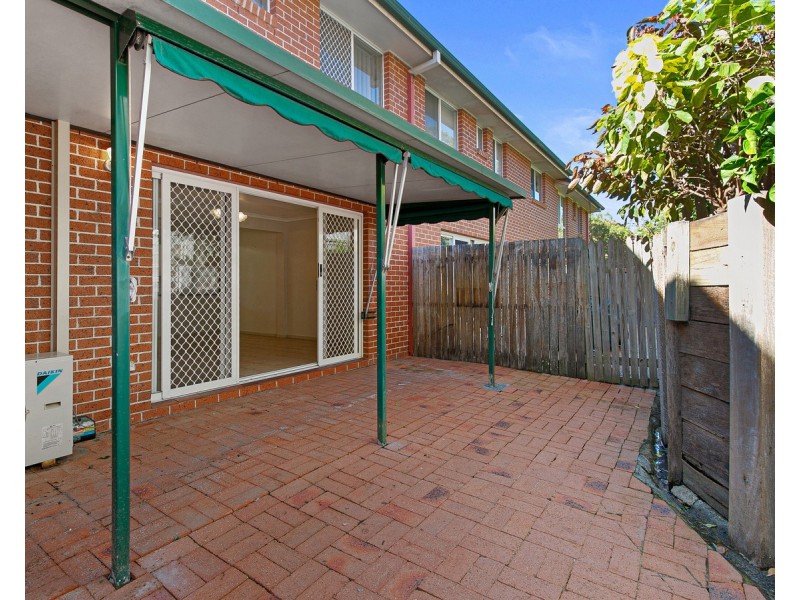 2/89 Richmond Road, Morningside QLD 4170