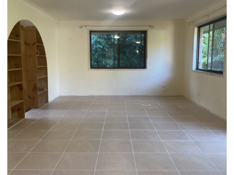 8 Kooringa Avenue, Cleveland QLD 4163