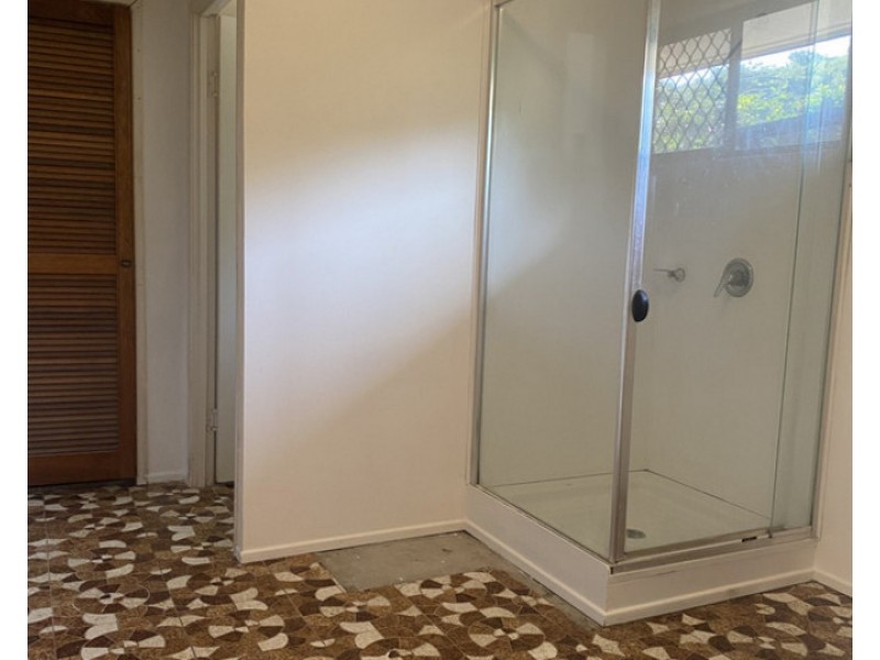 8 Kooringa Avenue, Cleveland QLD 4163