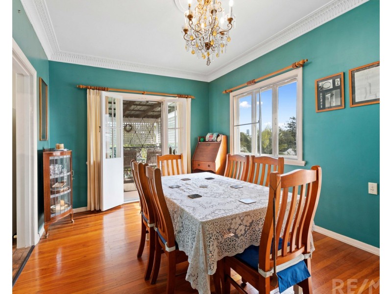 128 Majestic Outlook, Seven Hills QLD 4170