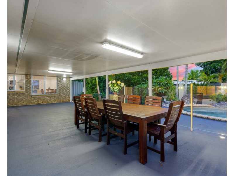 52 Charles Canty Drive, Wellington Point QLD 4160