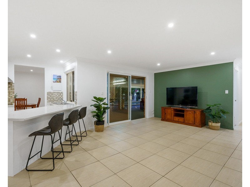 52 Charles Canty Drive, Wellington Point QLD 4160