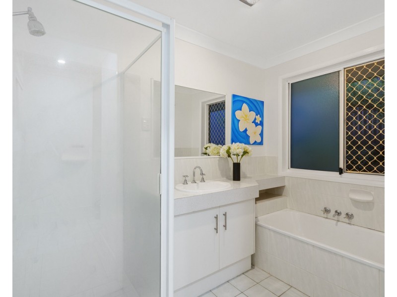 52 Charles Canty Drive, Wellington Point QLD 4160