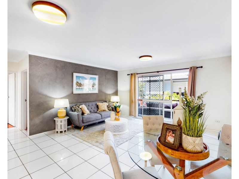 2/10 Rogoona Street, Morningside QLD 4170