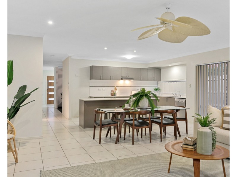 2 Peregian Close, Manly West QLD 4179