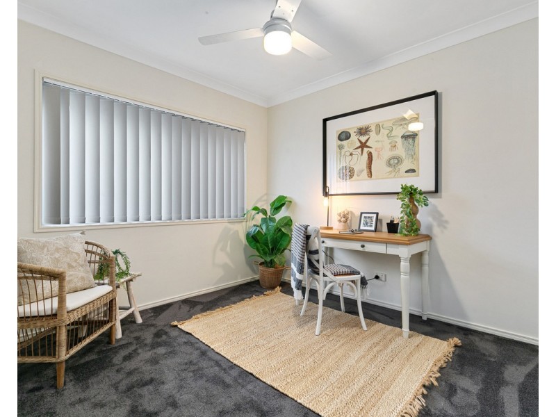 2 Peregian Close, Manly West QLD 4179