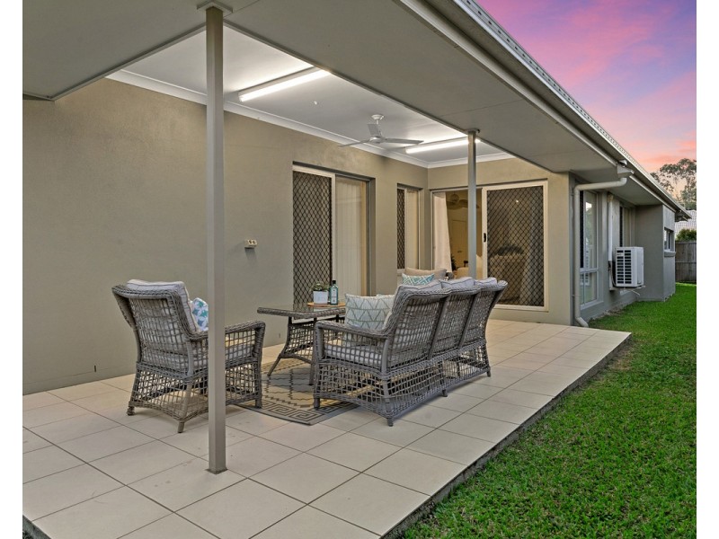 2 Peregian Close, Manly West QLD 4179
