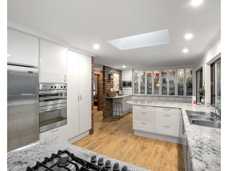 91-95 Winston Road, Sheldon QLD 4157