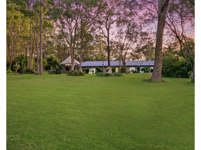 91-95 Winston Road, Sheldon QLD 4157
