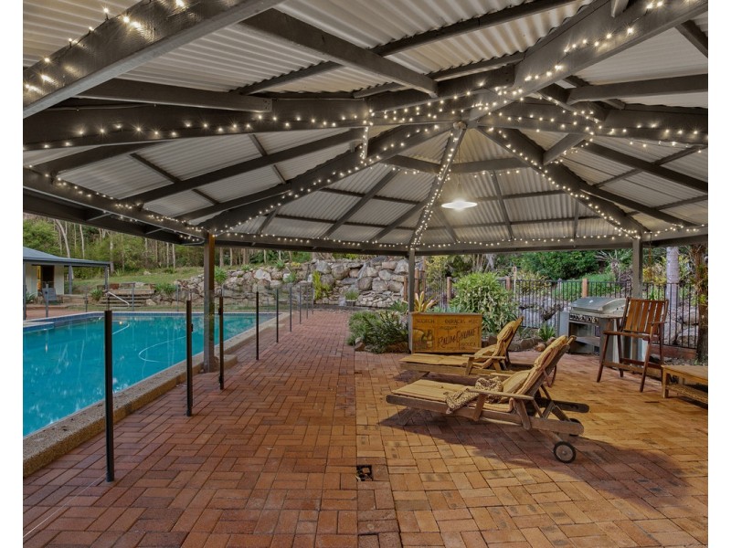 91-95 Winston Road, Sheldon QLD 4157