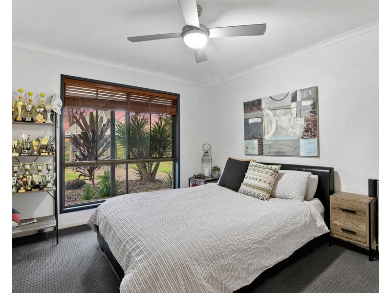 91-95 Winston Road, Sheldon QLD 4157