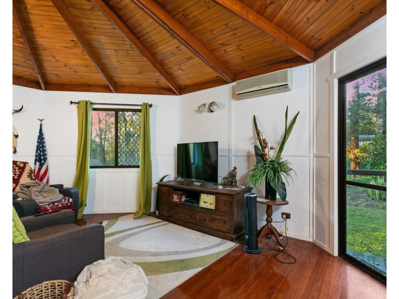 91-95 Winston Road, Sheldon QLD 4157