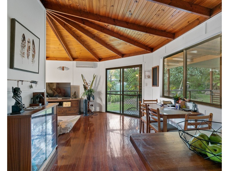 91-95 Winston Road, Sheldon QLD 4157