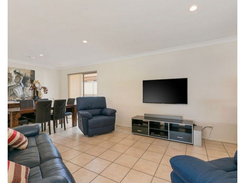 8 Amelia Place, Cleveland QLD 4163