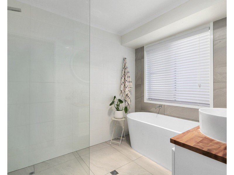 11 Lapford Court, Alexandra Hills QLD 4161