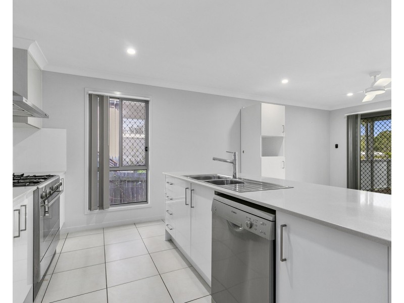 9 BULGIN Avenue, Wynnum West QLD 4178