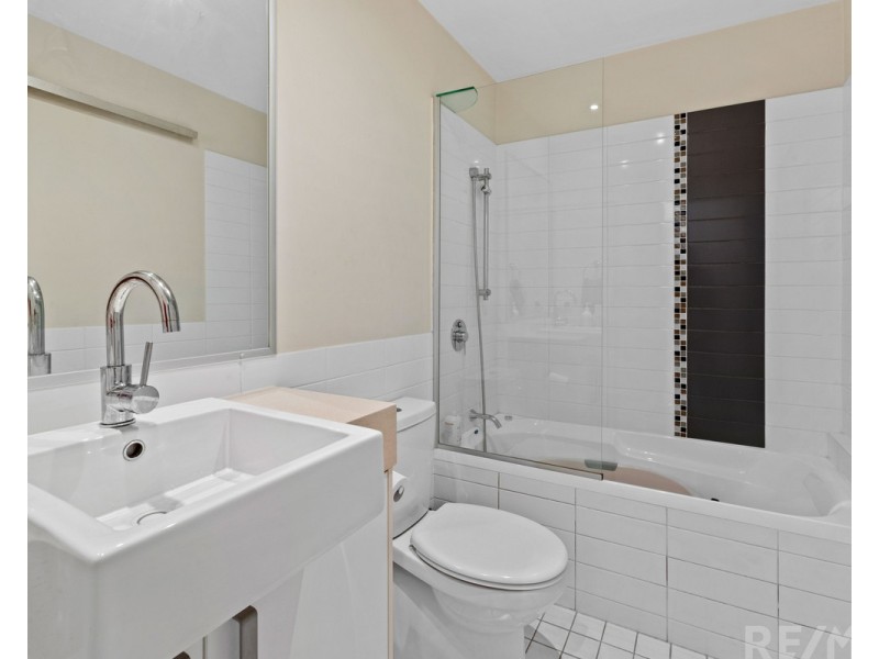 102/621 Wynnum Road, Morningside QLD 4170