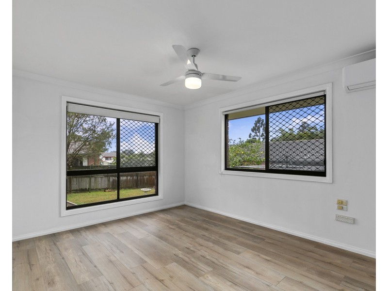 6 Lochleven Street, Carindale QLD 4152