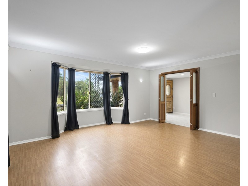 8 Kurrewa Court, Victoria Point QLD 4165