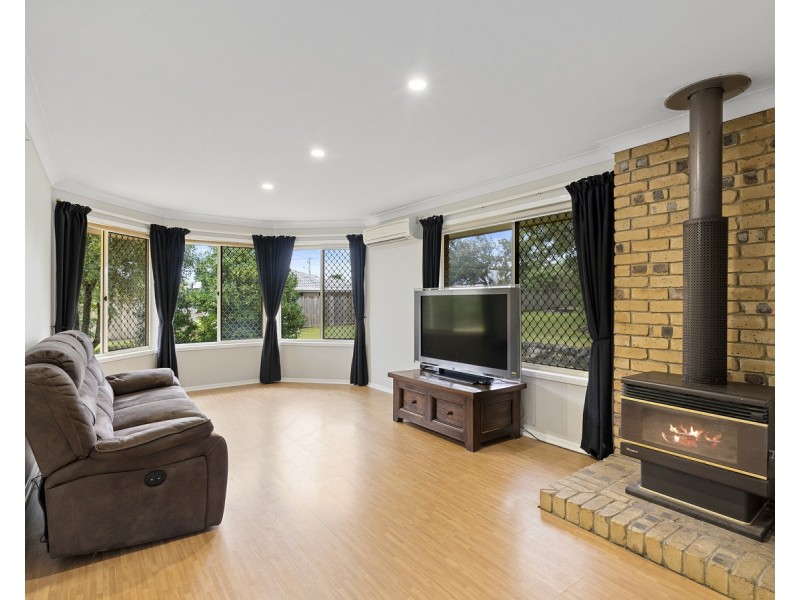 8 Kurrewa Court, Victoria Point QLD 4165