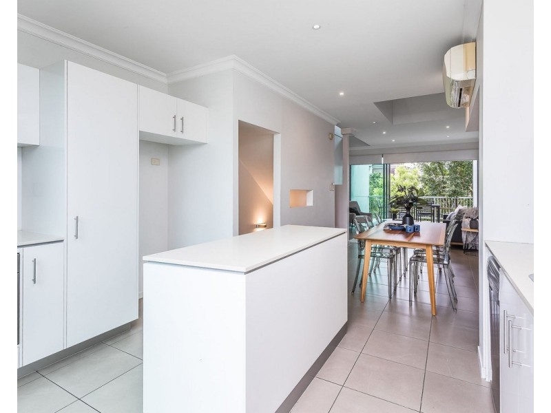 2/54 Shetland Street, Morningside QLD 4170