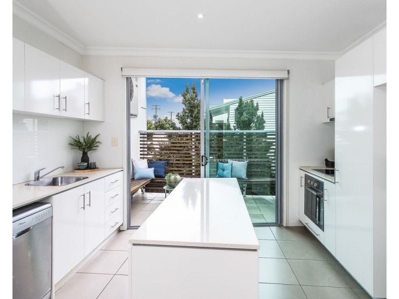 2/54 Shetland Street, Morningside QLD 4170