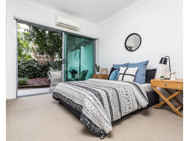 2/54 Shetland Street, Morningside QLD 4170