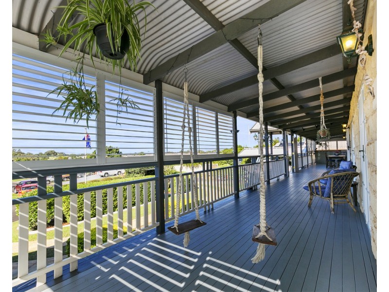 14 Newlands Street, Redland Bay QLD 4165