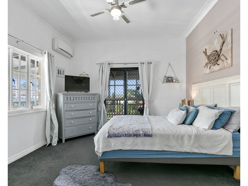 14 Newlands Street, Redland Bay QLD 4165
