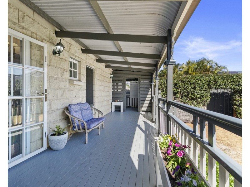14 Newlands Street, Redland Bay QLD 4165