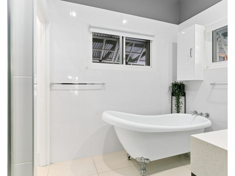 14 Newlands Street, Redland Bay QLD 4165