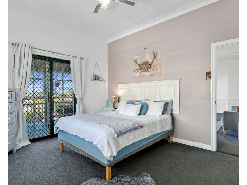 14 Newlands Street, Redland Bay QLD 4165