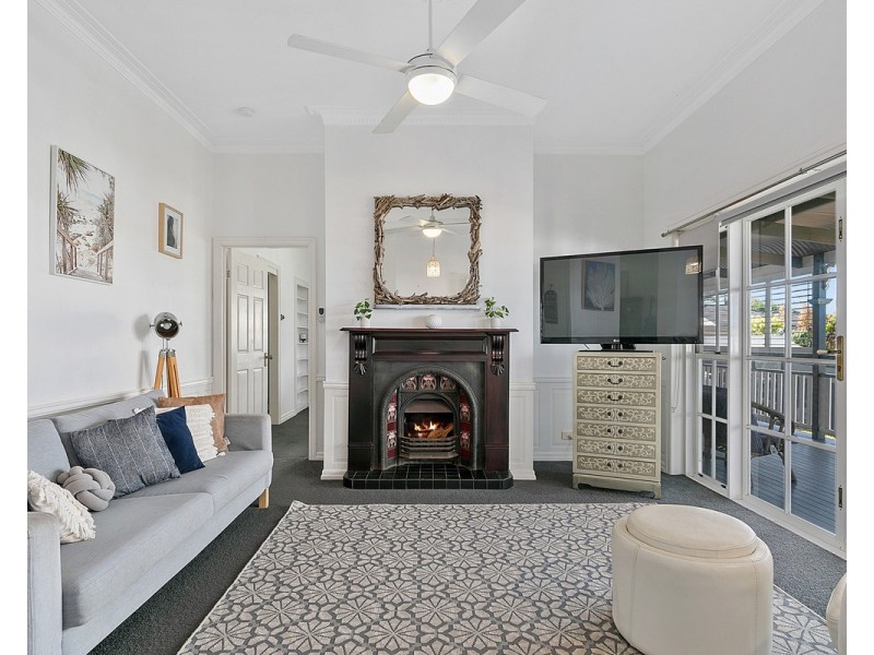 14 Newlands Street, Redland Bay QLD 4165