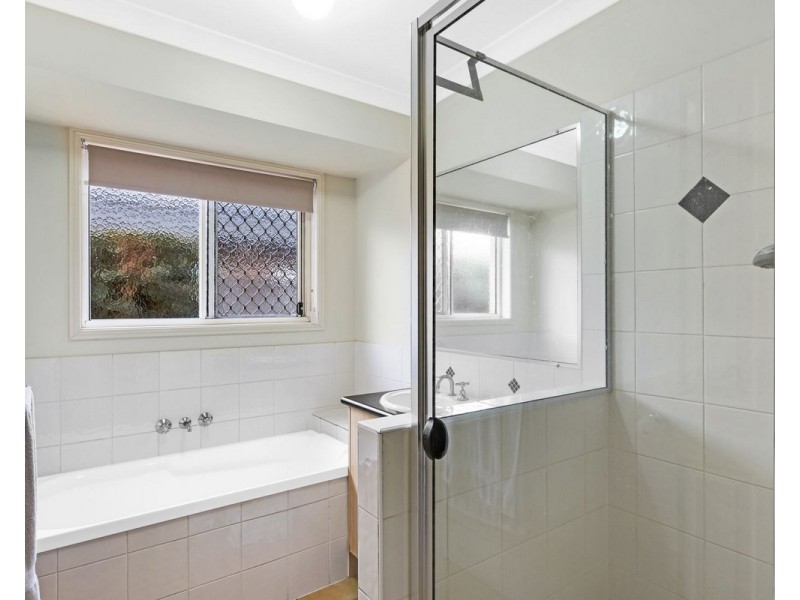 25 Glenbrook Avenue, Victoria Point QLD 4165