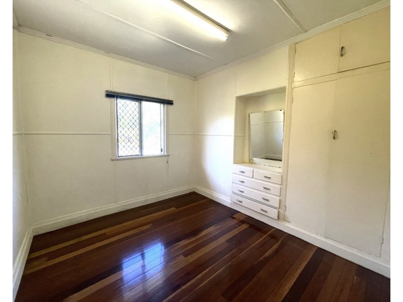 297-299 Old Cleveland Road East, Capalaba QLD 4157