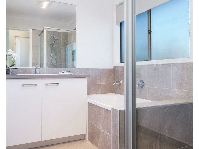 8A Alison Court, Victoria Point QLD 4165