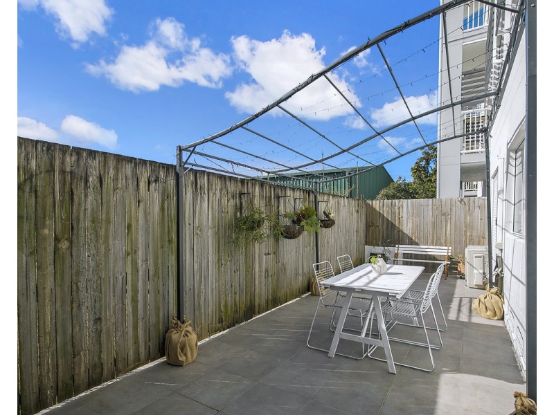 2/78 Berrima Street, Wynnum QLD 4178