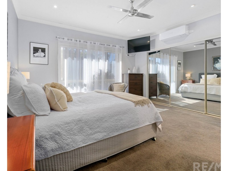12 Wilohurst Drive, Redland Bay QLD 4165