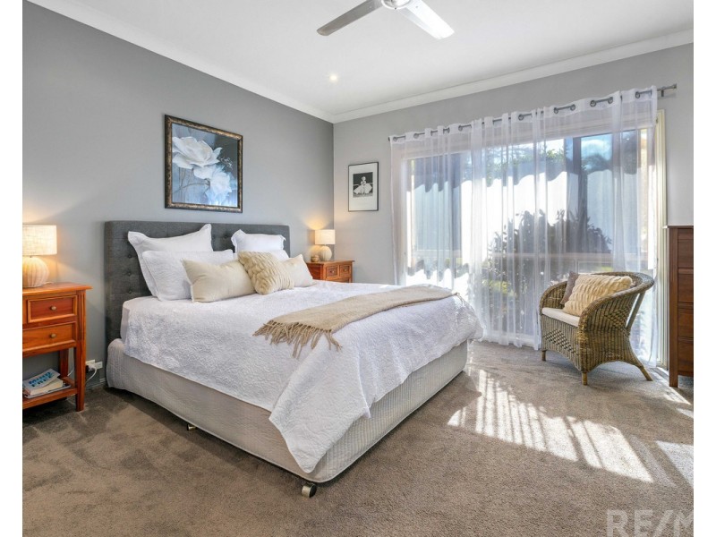12 Wilohurst Drive, Redland Bay QLD 4165