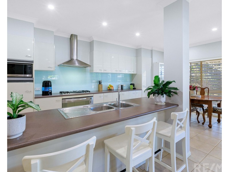 12 Wilohurst Drive, Redland Bay QLD 4165