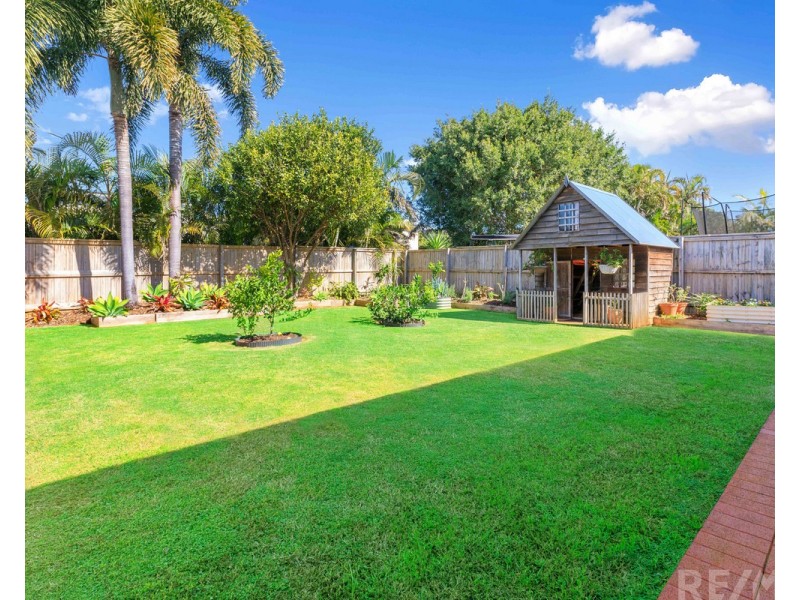 12 Wilohurst Drive, Redland Bay QLD 4165