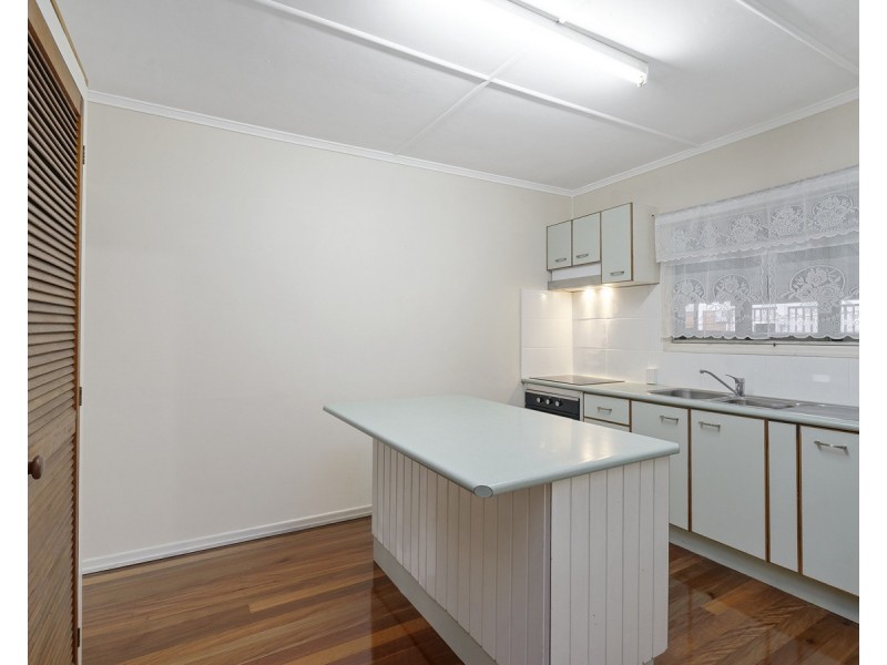 144 Erica Street, Cannon Hill QLD 4170