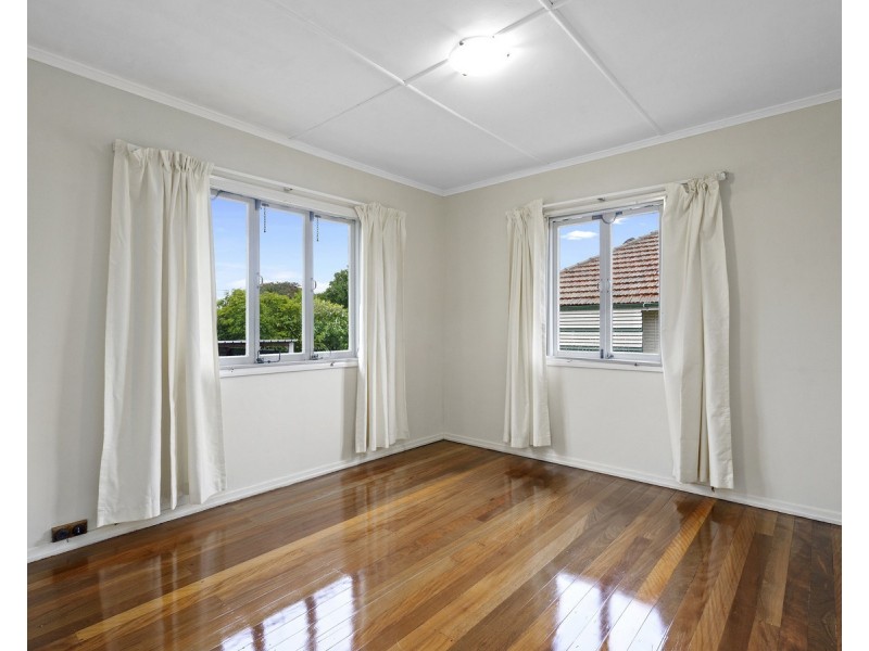 144 Erica Street, Cannon Hill QLD 4170